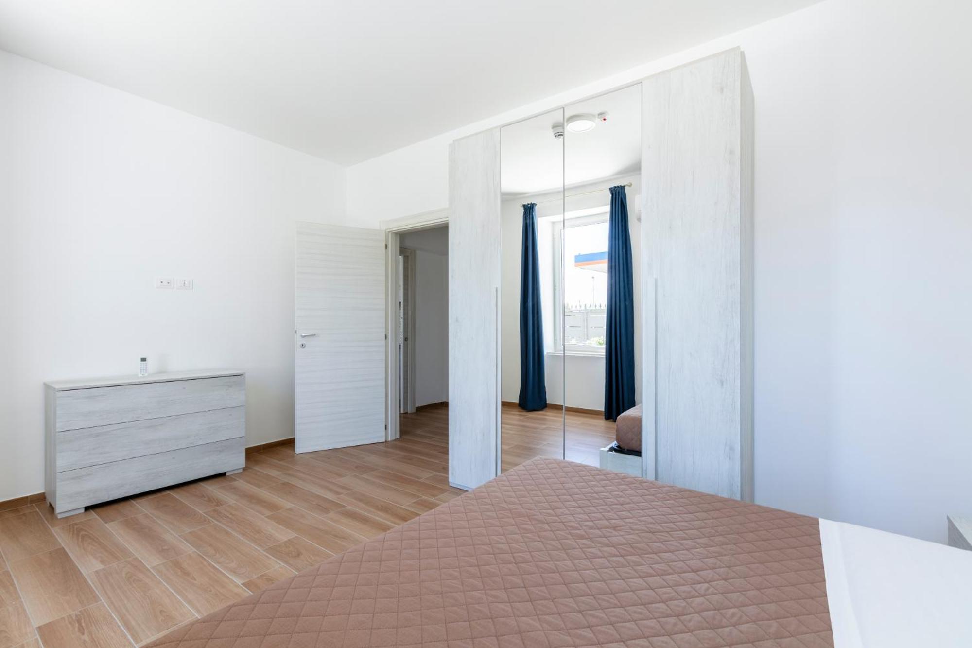 Residence Torvaianica Eksteriør bilde